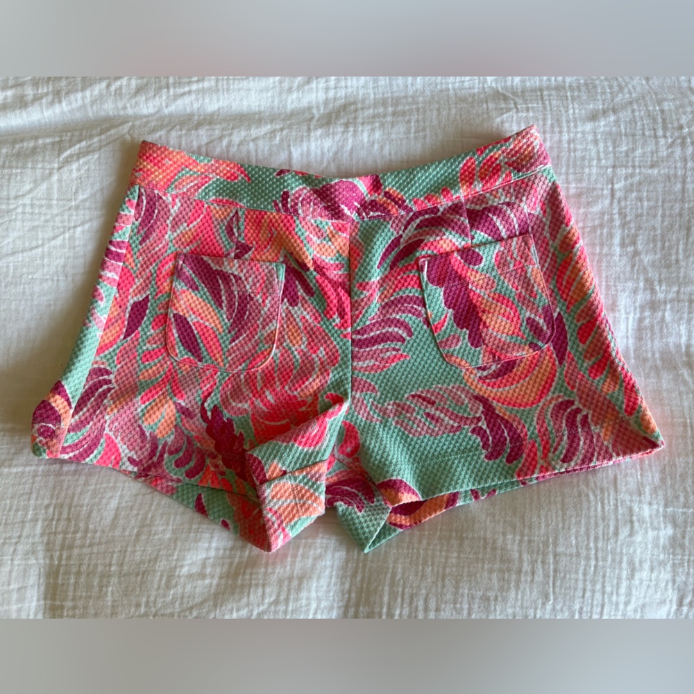 Lilly Pulitzer Shorts, size 2